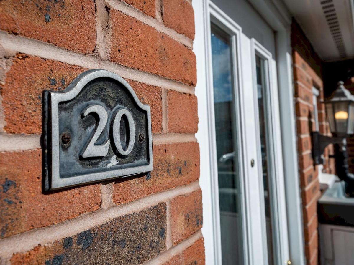 Pass The Keys Town Location For Shrewsbury With 3 Bedrooms Exterior photo
